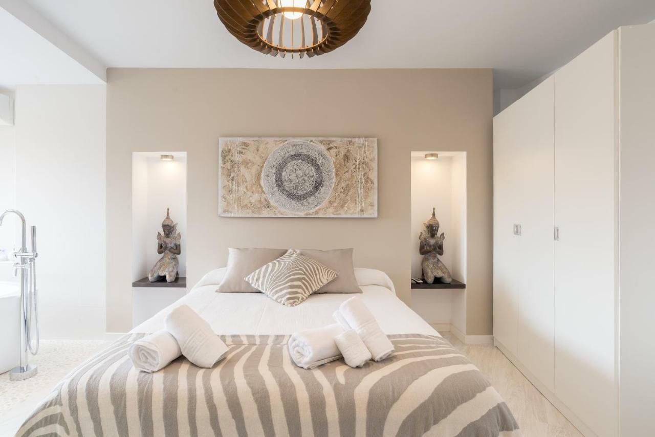 Stunning Spacious City Apartment With Free Parking Malaga Luaran gambar