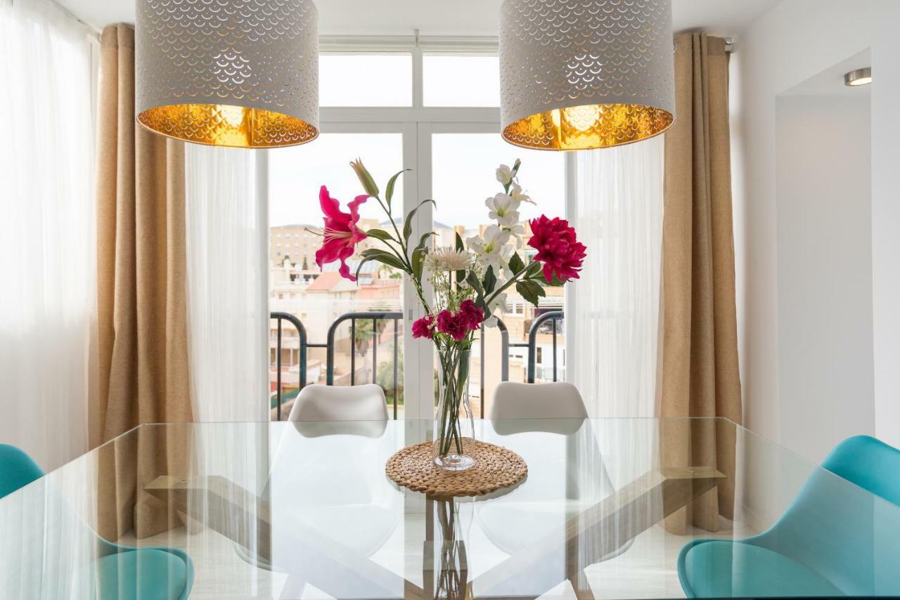 Stunning Spacious City Apartment With Free Parking Malaga Luaran gambar