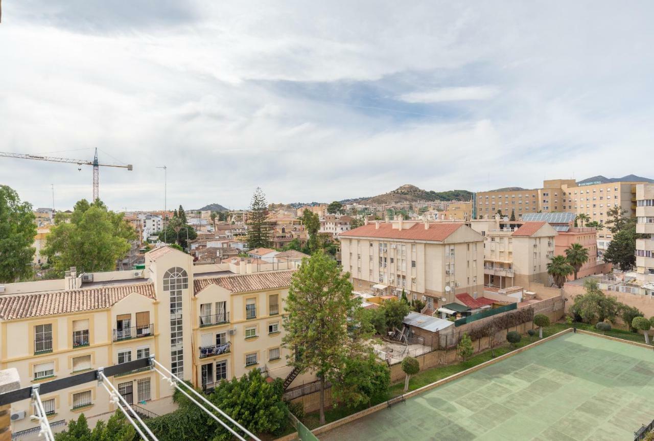 Stunning Spacious City Apartment With Free Parking Malaga Luaran gambar