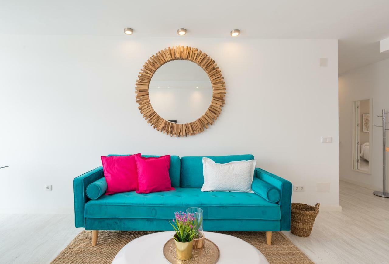Stunning Spacious City Apartment With Free Parking Malaga Luaran gambar